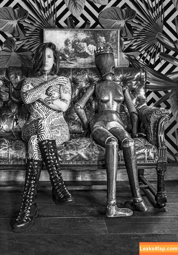 Stephanie Bolam / stephbolam leaked photo photo #0006