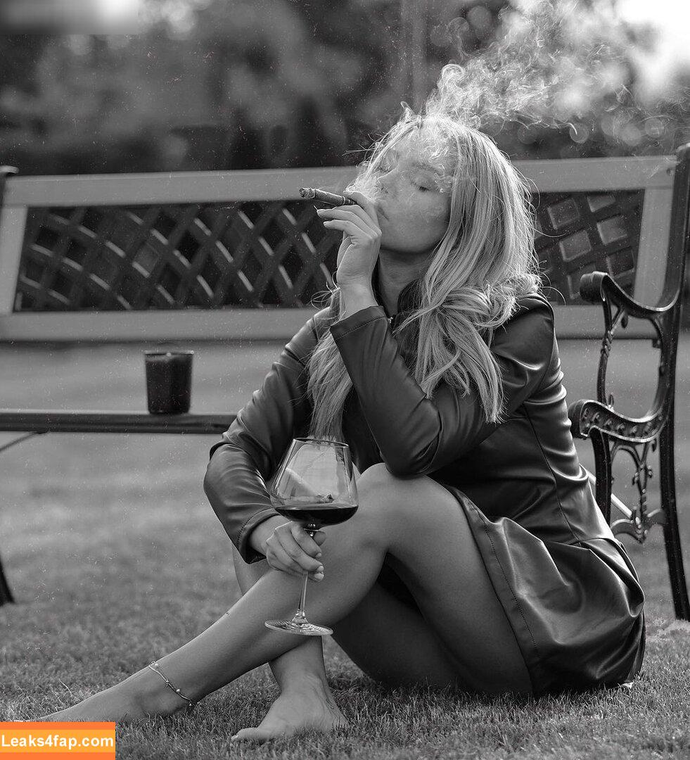 Stephanie Davis / elaine-dvs... / stephaniedavis88 слитое фото фото #0260