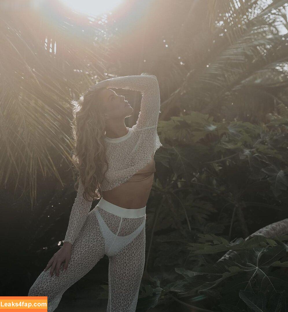 Stephanie Davis / elaine-dvs... / stephaniedavis88 leaked photo photo #0267