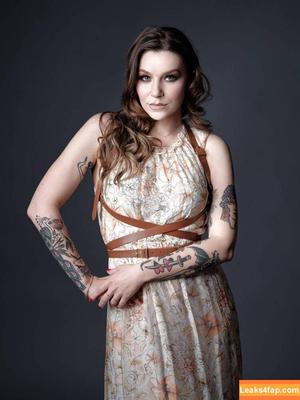 Stephanie Manescu photo #0110