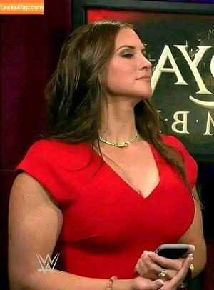 Stephanie McMahon photo #0137