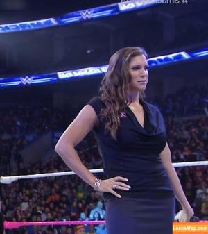 Stephanie McMahon photo #0190