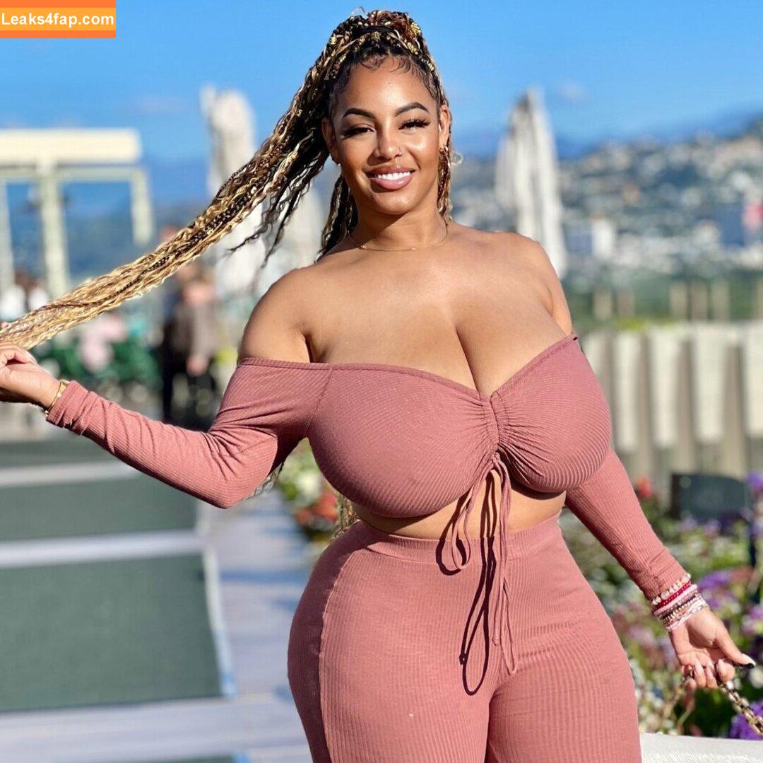 Stephanie Nelson /  leaked photo photo #0003