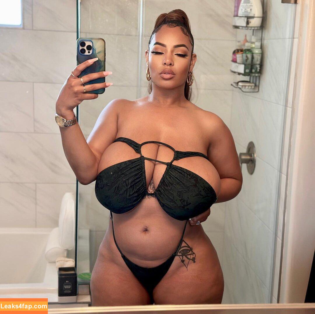 Stephanie Nelson /  leaked photo photo #0006