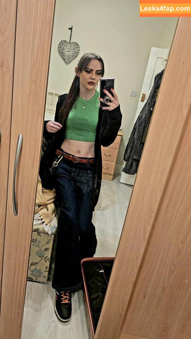 Stephanie Sorensen / https: / shatteredpolaroids / shatteredsfw leaked photo photo #0010