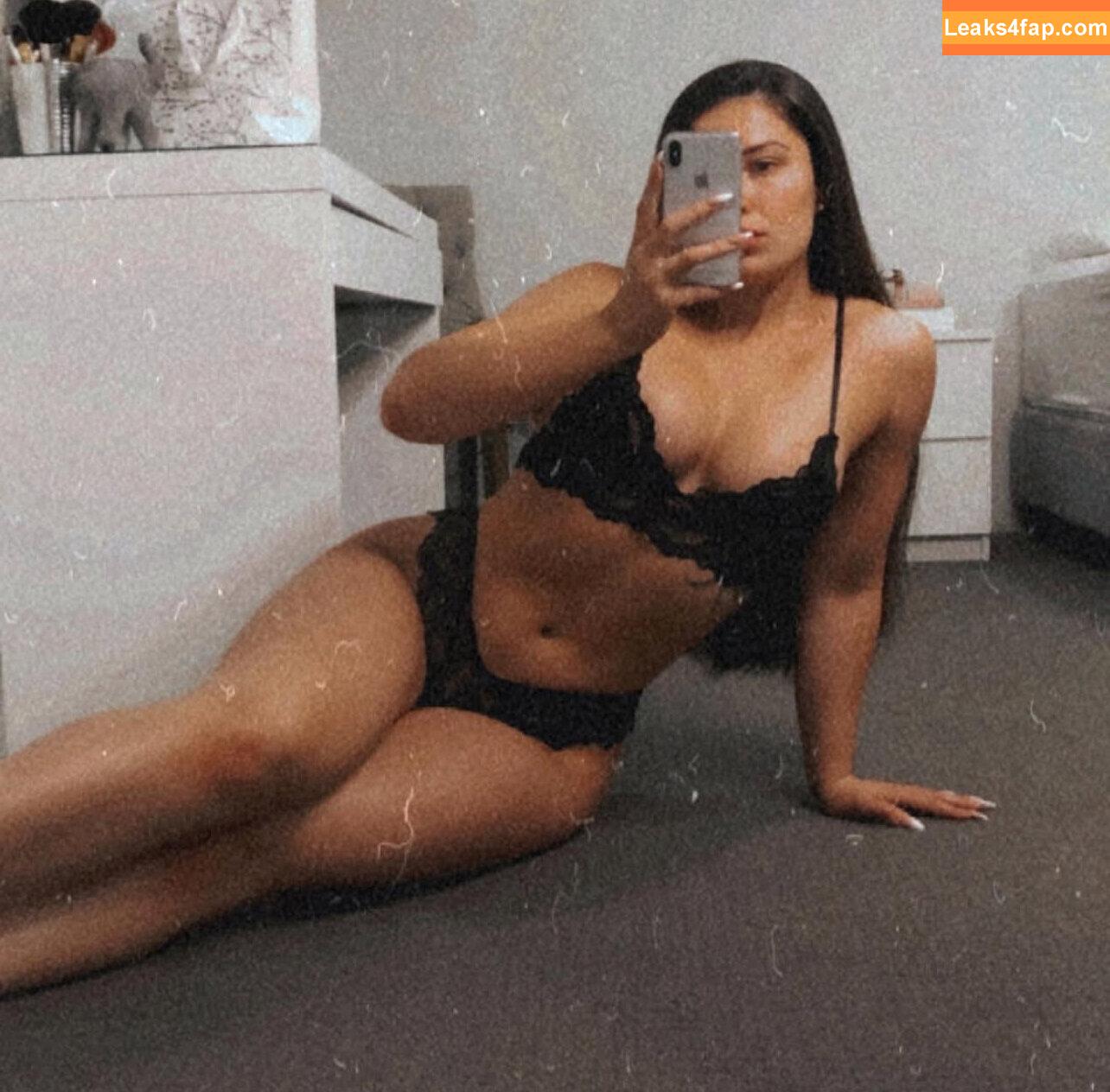 Stephanie Teudt / stephanie.teudt leaked photo photo #0005