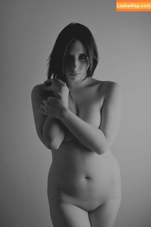 Stephanie Van Rijn photo #0300