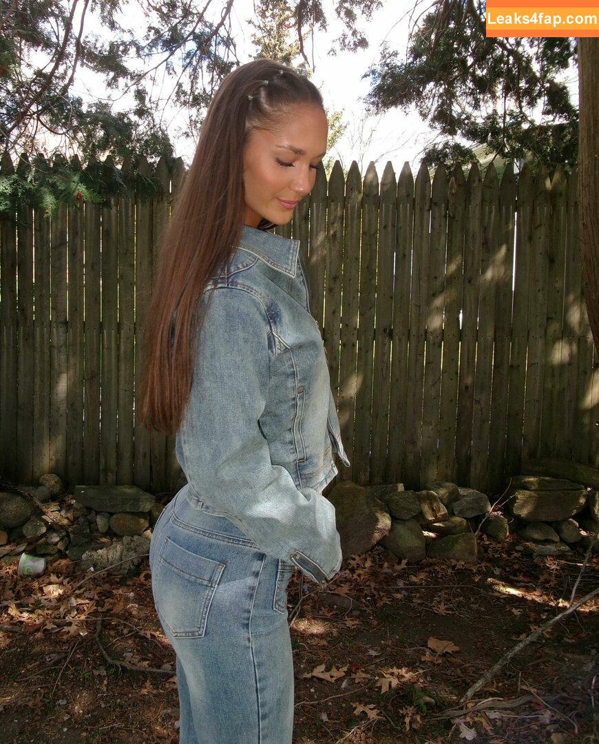 Stephanie Zustovich / stephaniezustovich leaked photo photo #0121