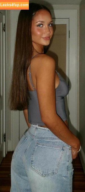 Stephanie Zustovich photo #0013