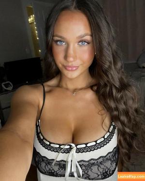 Stephanie Zustovich photo #0014