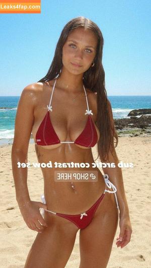 Stephanie Zustovich photo #0174