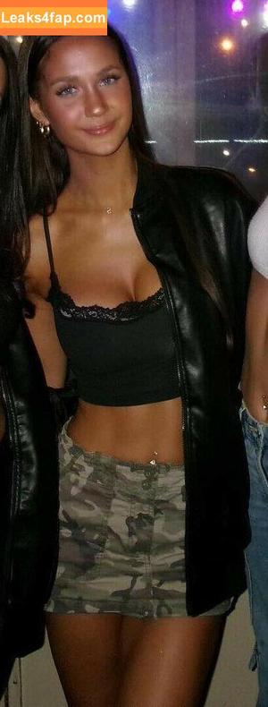 Stephanie Zustovich photo #0322