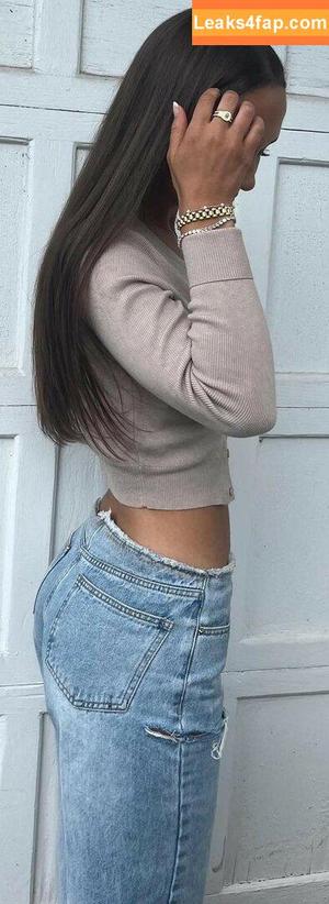 Stephanie Zustovich photo #0340