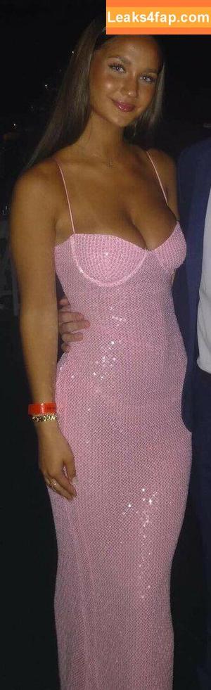 Stephanie Zustovich photo #0373
