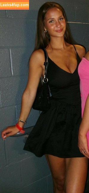 Stephanie Zustovich photo #0388