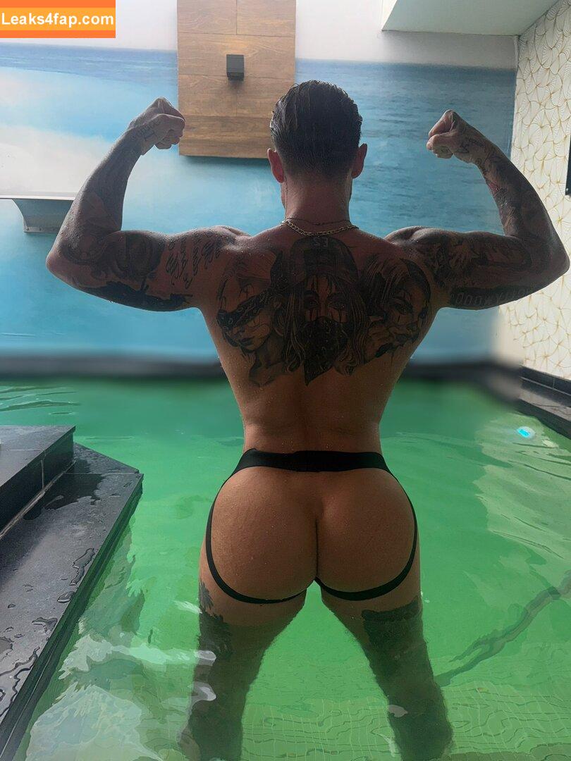 Stephen Bear /  слитое фото фото #0003