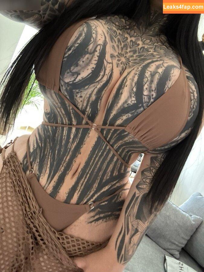 Stifflersmom / officialstifflersmom / stifflersmomofficial leaked photo photo #0005