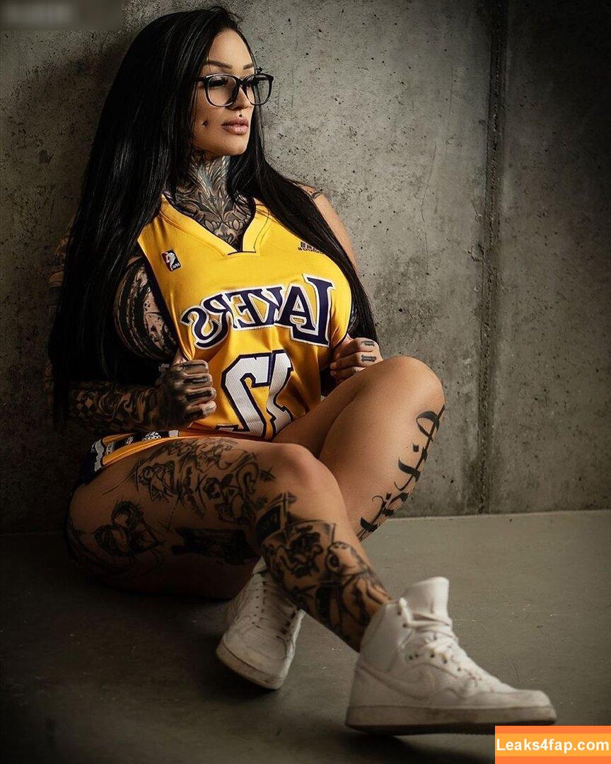 Stifflersmom / officialstifflersmom / stifflersmomofficial leaked photo photo #0038
