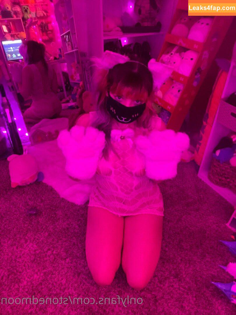 stonedmoon /  leaked photo photo #0001
