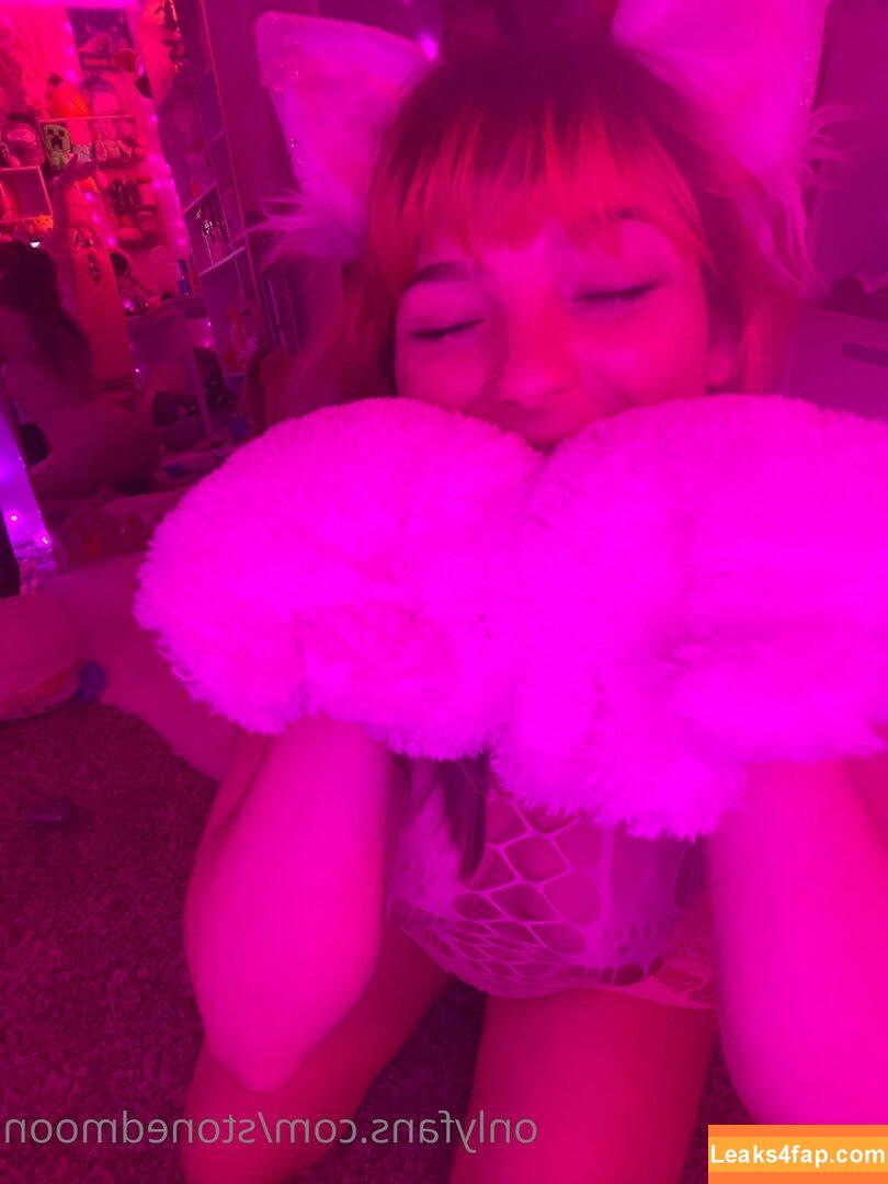 stonedmoon /  leaked photo photo #0006
