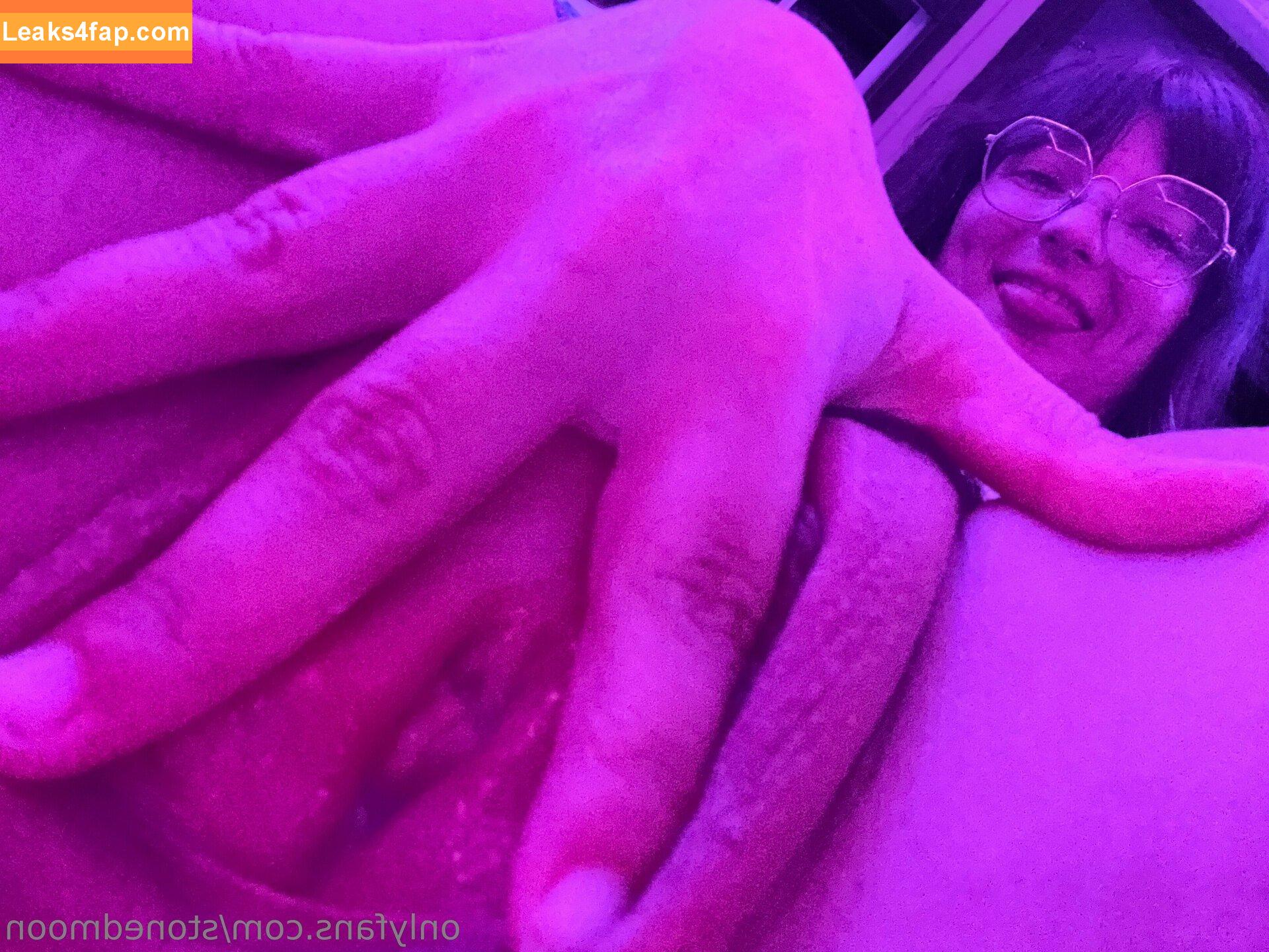 stonedmoon /  leaked photo photo #0209