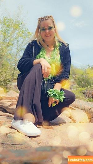 stoner.420chick photo #0056