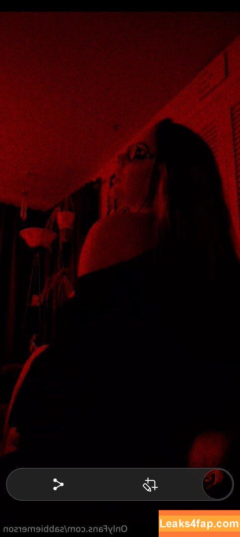 stonerbitch93 /  leaked photo photo #0006