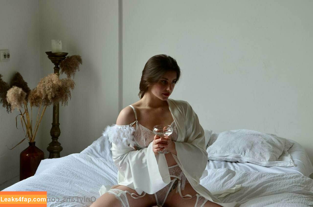 stormibee / Cherry Blossom / Stormi Bee / baby_cherrry / stormibree leaked photo photo #0390