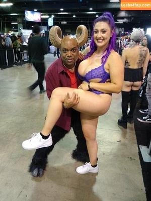 Stormy Daniels photo #0014