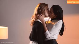 Straplez photo #0678