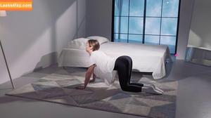 Straplez photo #0689