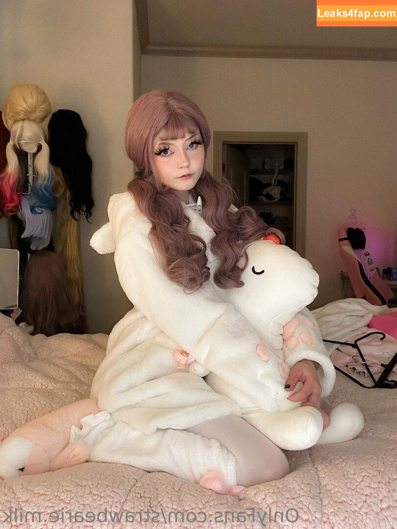 strawbearie.milk / strawbeariemilk leaked photo photo #0103