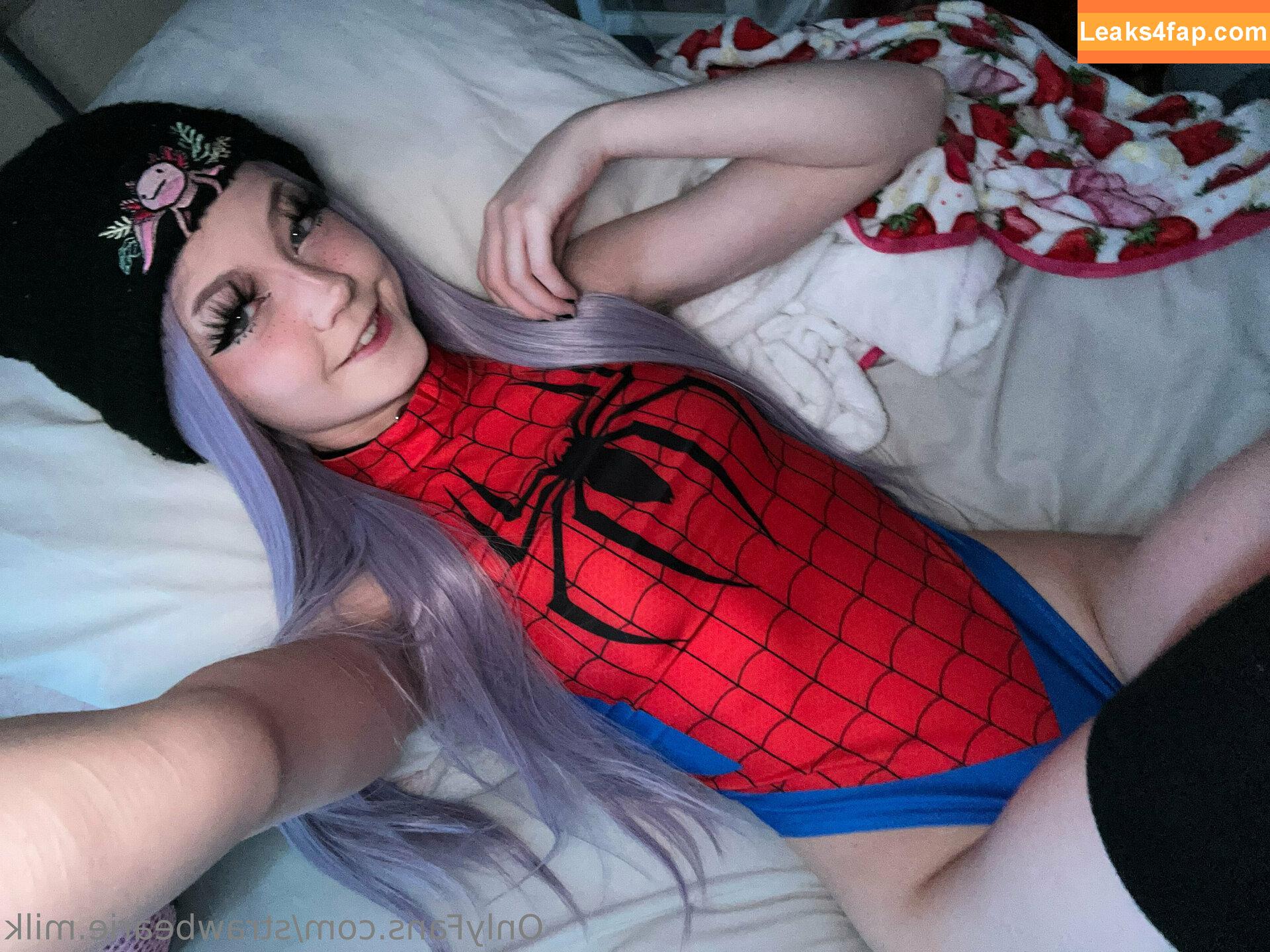 strawbearie.milk / strawbeariemilk leaked photo photo #0240