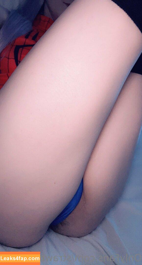 strawbearie.milk / strawbeariemilk слитое фото фото #0245