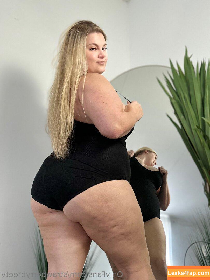 strawberrybreetv / strawberrisweetv leaked photo photo #0025