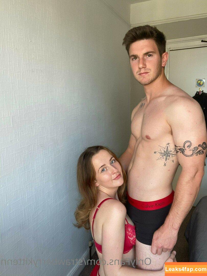 Strawberrykittenn / poppyandzach / strawberry_kitten98 leaked photo photo #0027