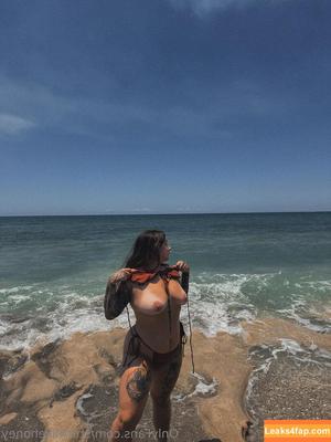 stucklikehoney photo #0004