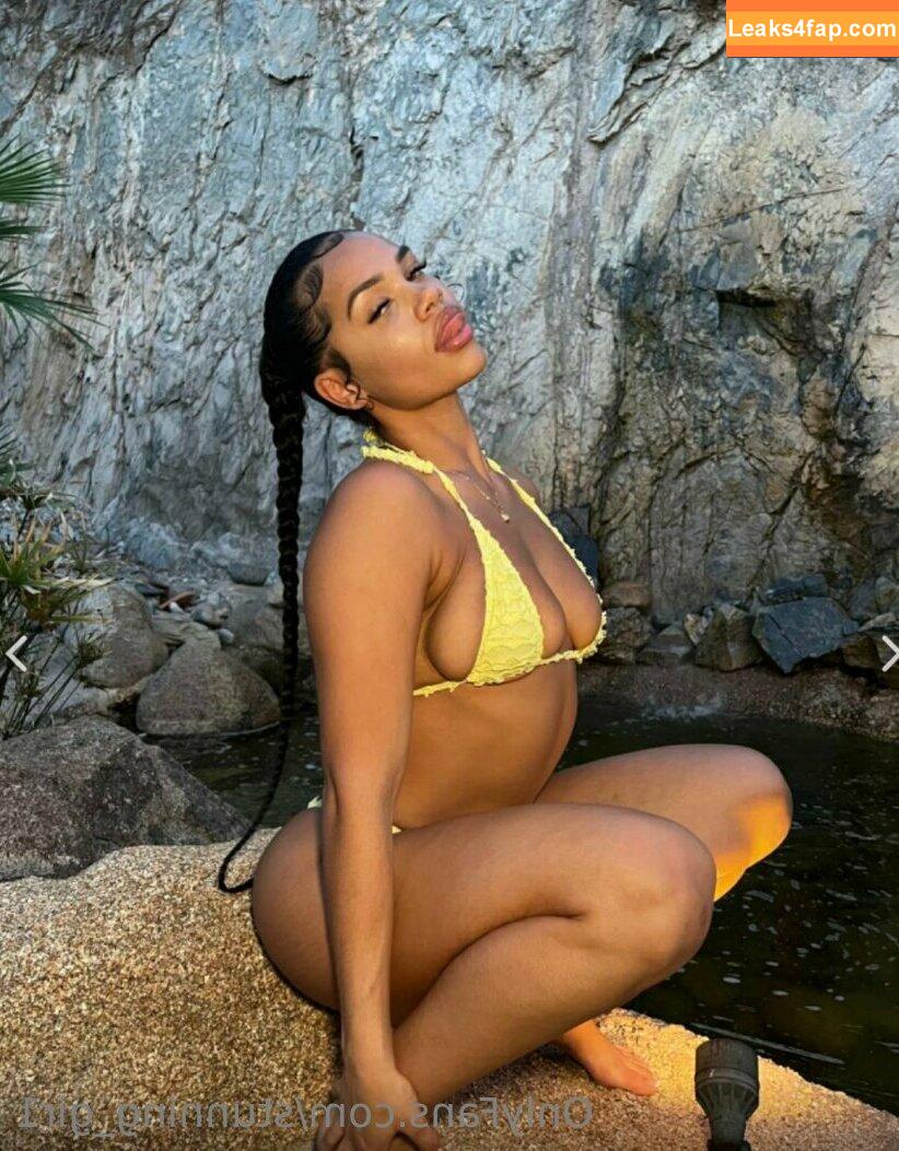 stunning_gir1 / __.stunning_girl.__ leaked photo photo #0203