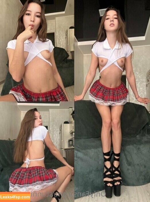 stunning_gir1 / __.stunning_girl.__ leaked photo photo #0324