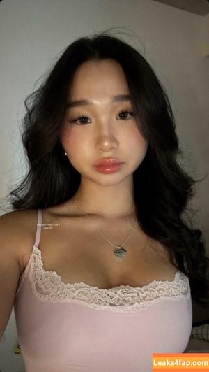 Sua Lee photo #0004