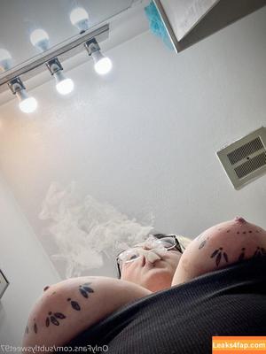 subtlysweet97 photo #0005