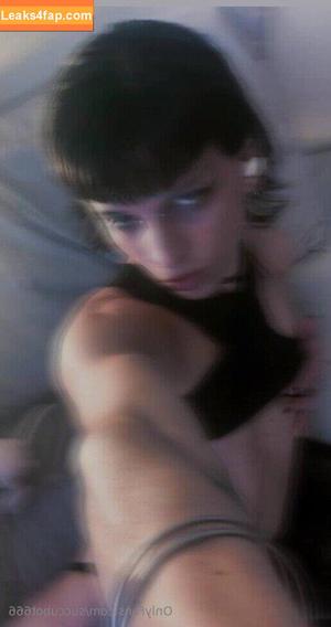 succubot666 photo #0009