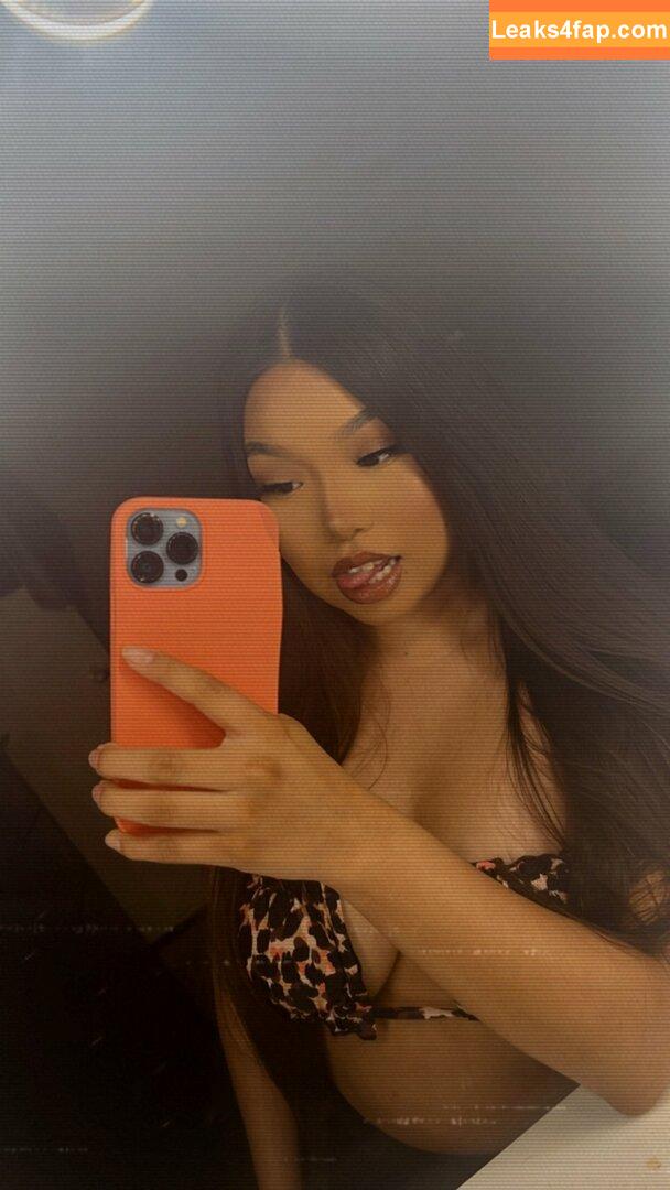 sugabbyfinsta / therealtatiiiw leaked photo photo #0003