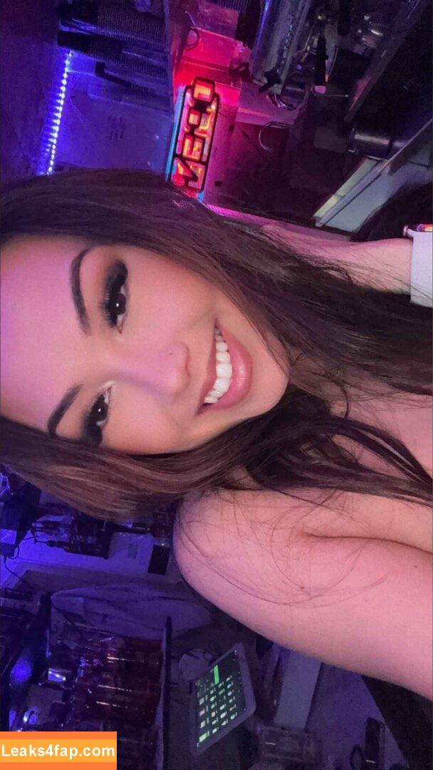 sugarbabekk /  leaked photo photo #0001