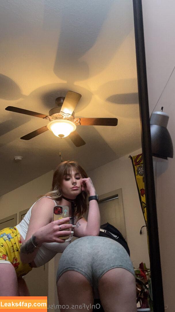 suicidalmischief /  leaked photo photo #0005