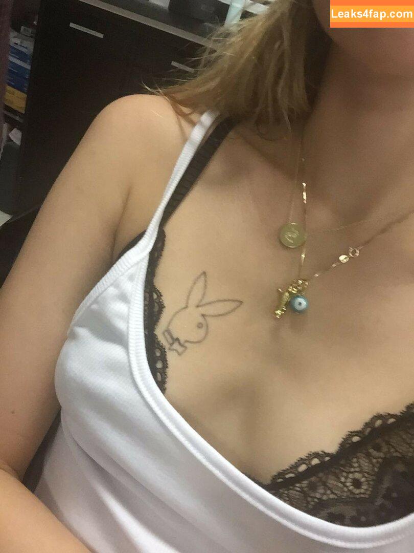 Suki Waterhouse / sukiwaterhouse слитое фото фото #0033