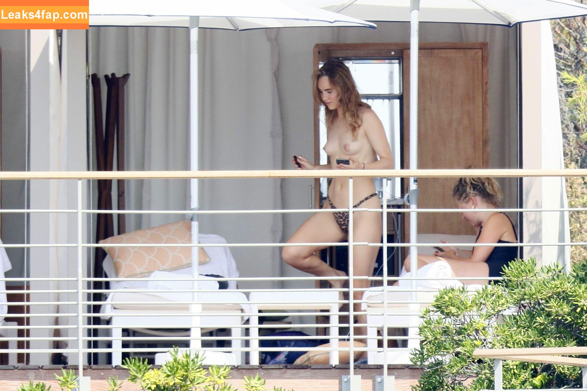 Suki Waterhouse / sukiwaterhouse слитое фото фото #0053