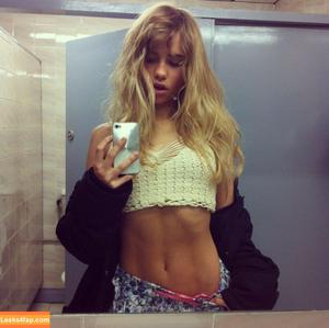 Suki Waterhouse фото #0009