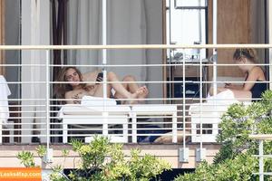 Suki Waterhouse фото #0064