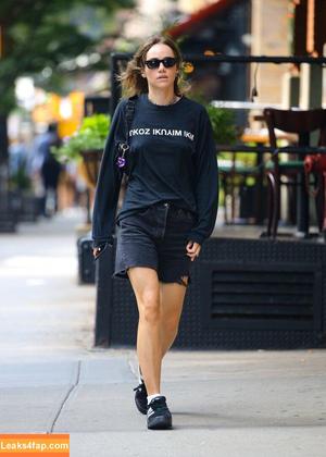 Suki Waterhouse фото #0076